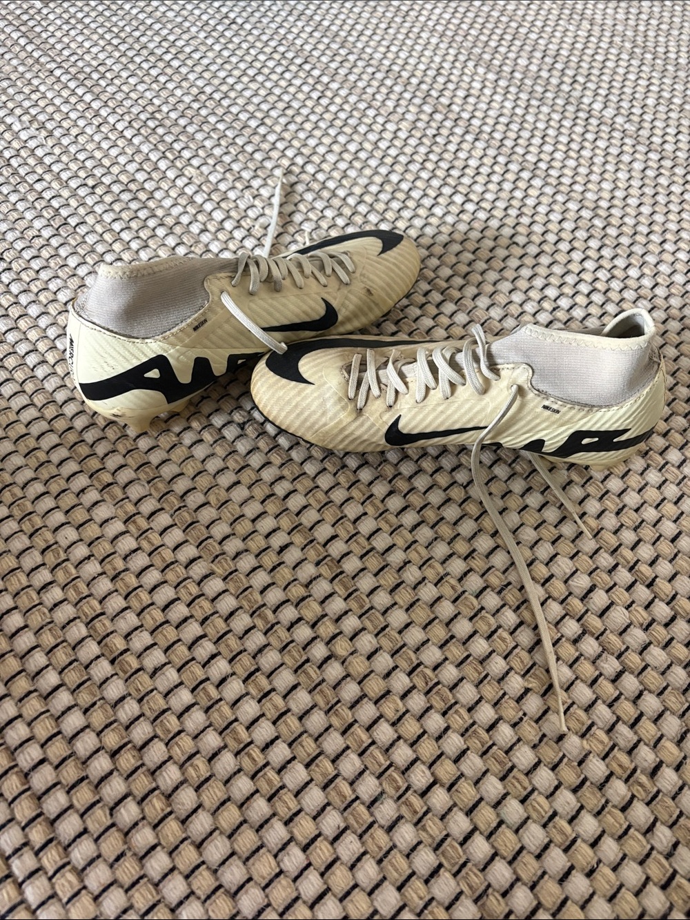mercurial air, zoom elite soccer, cleats, women